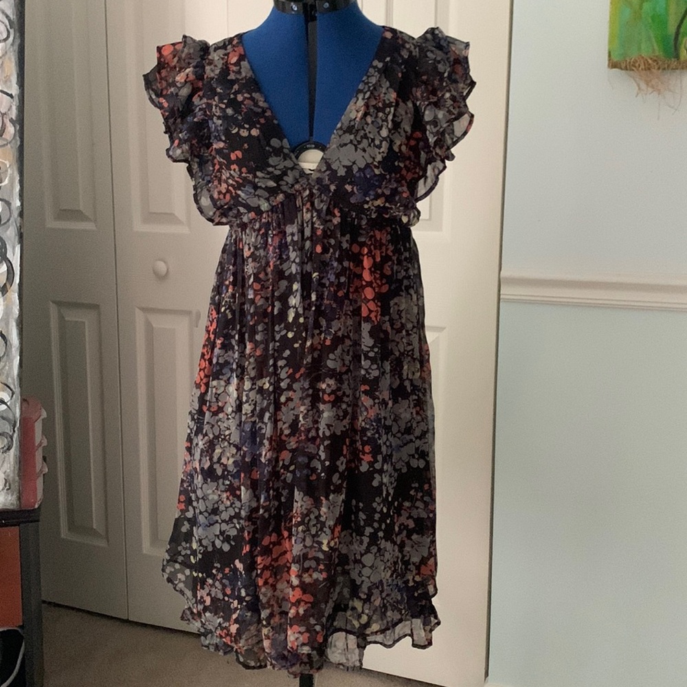 H&M Flowy V-Neck Dress floral